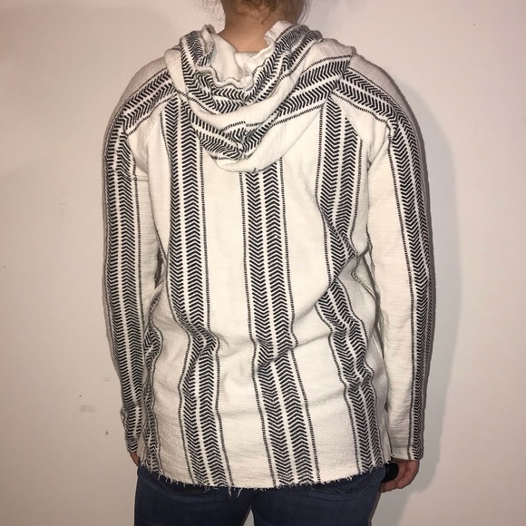 patterned hooded pullover - Picture 4 of 4